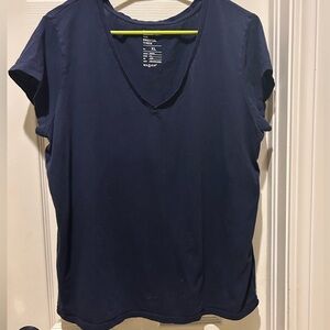 Gap Essential V-Neck Tee - Navy